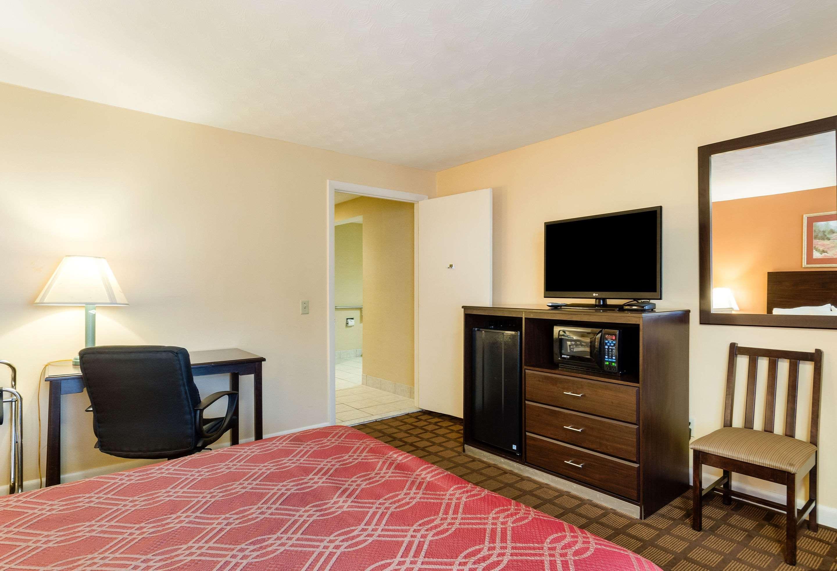 Econo Lodge Boston-Malden Εξωτερικό φωτογραφία