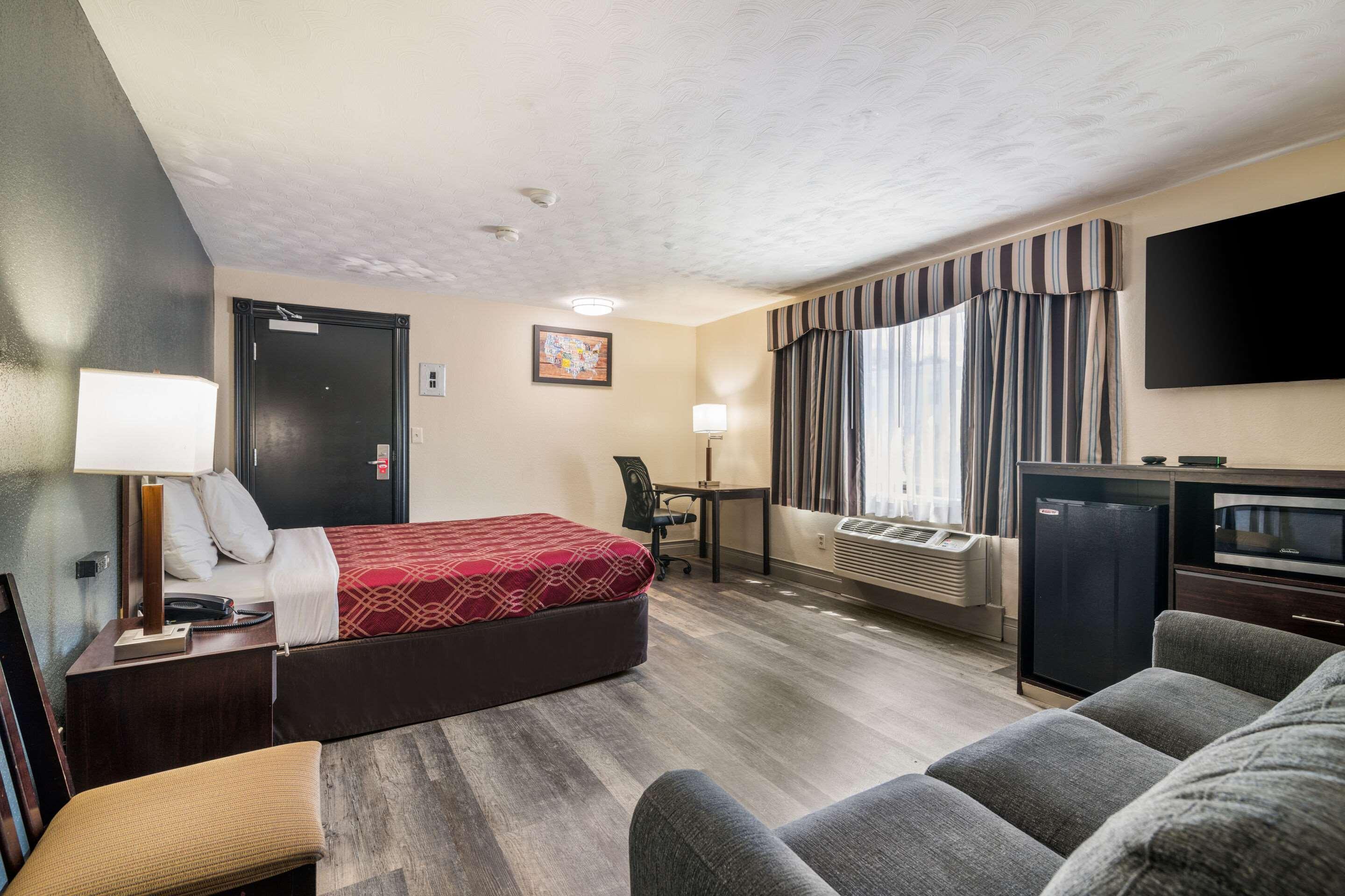 Econo Lodge Boston-Malden Εξωτερικό φωτογραφία