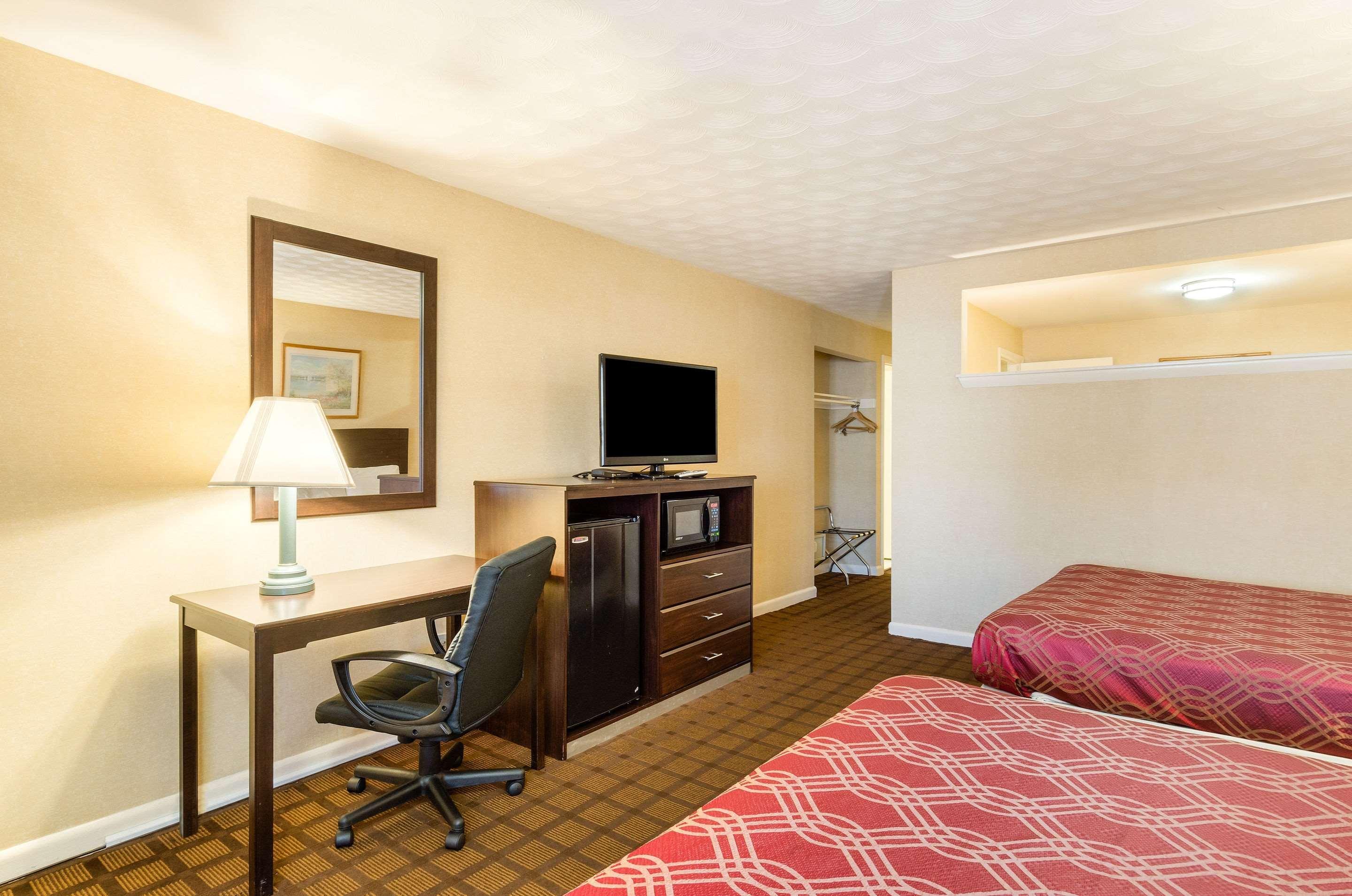 Econo Lodge Boston-Malden Εξωτερικό φωτογραφία