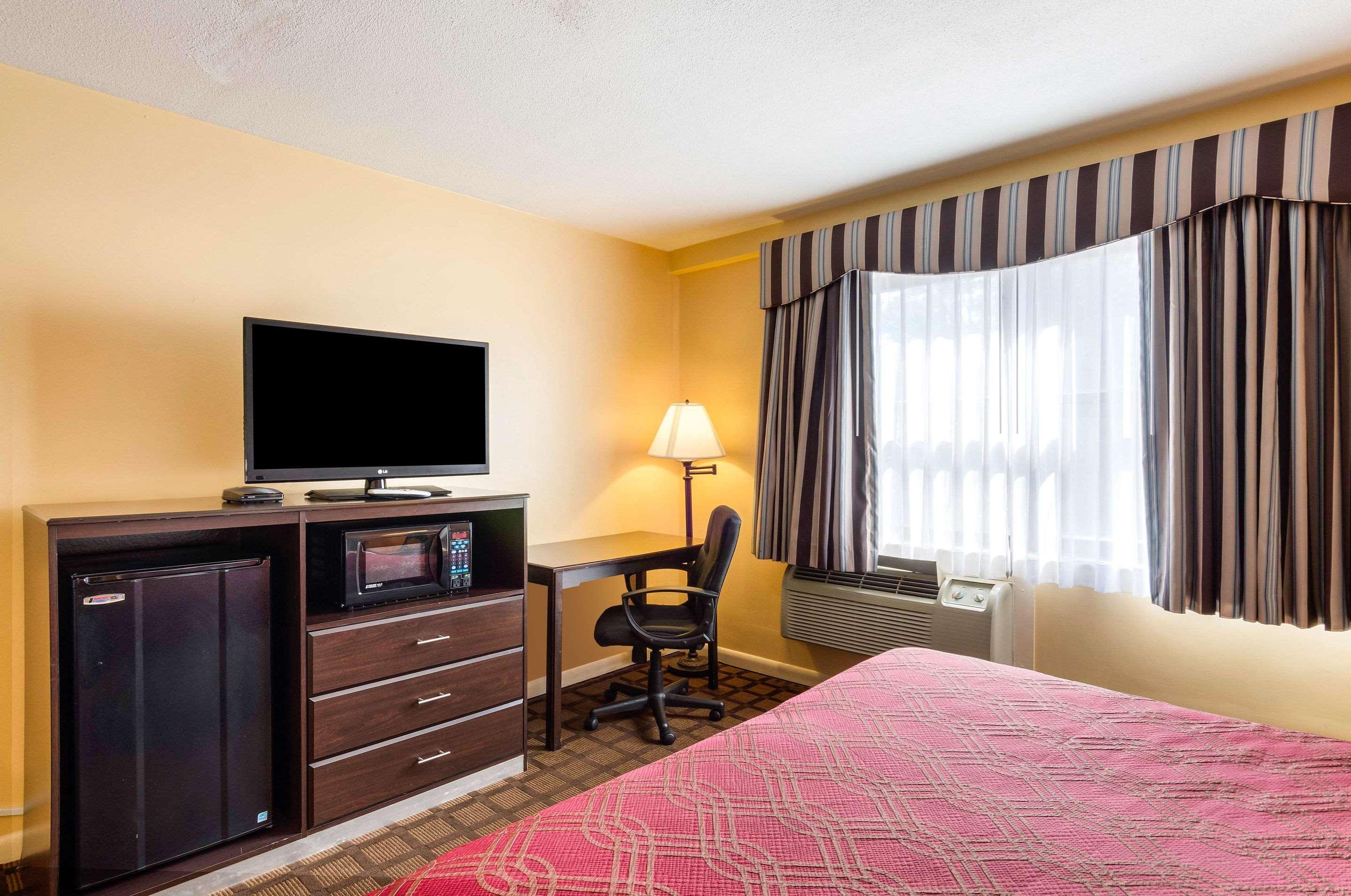 Econo Lodge Boston-Malden Εξωτερικό φωτογραφία