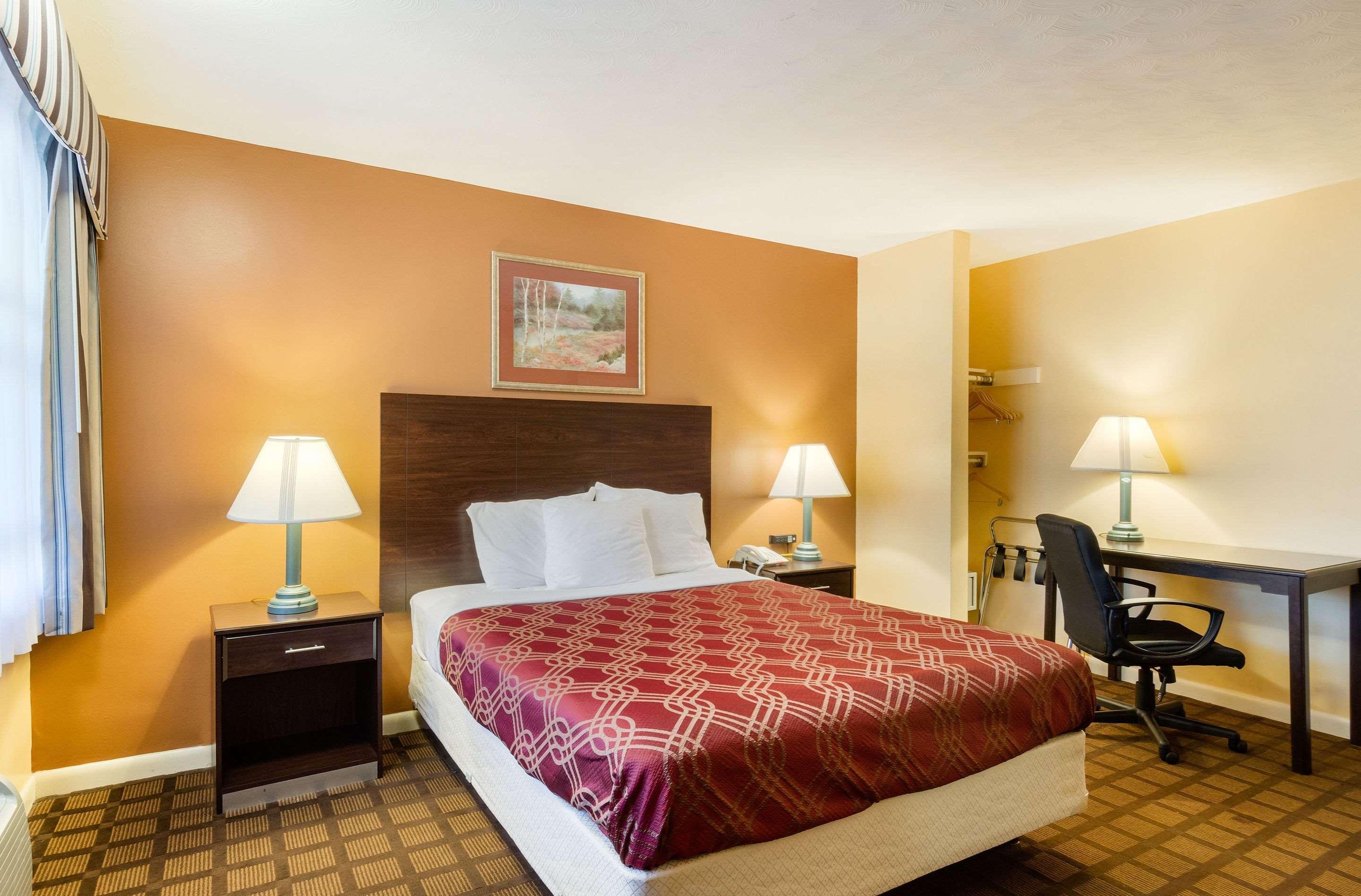 Econo Lodge Boston-Malden Εξωτερικό φωτογραφία