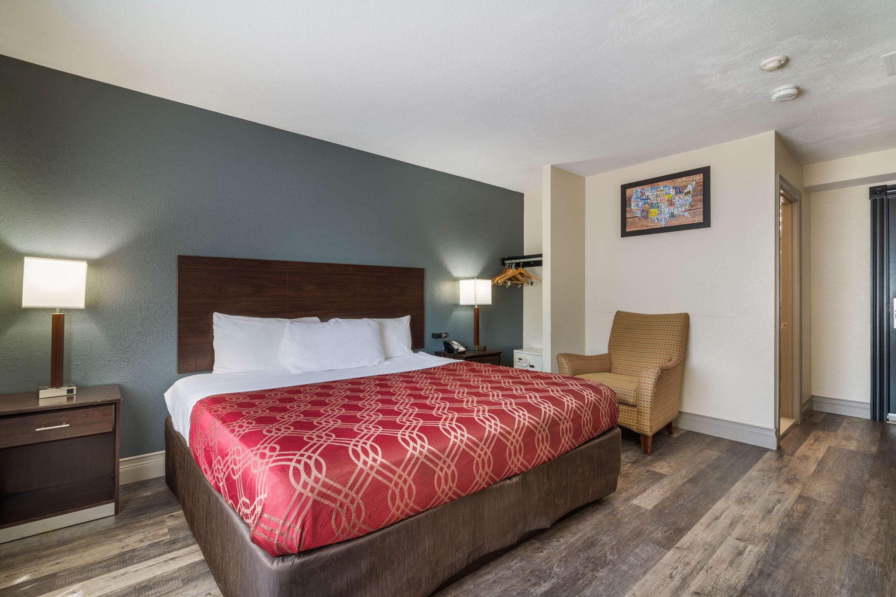 Econo Lodge Boston-Malden Εξωτερικό φωτογραφία