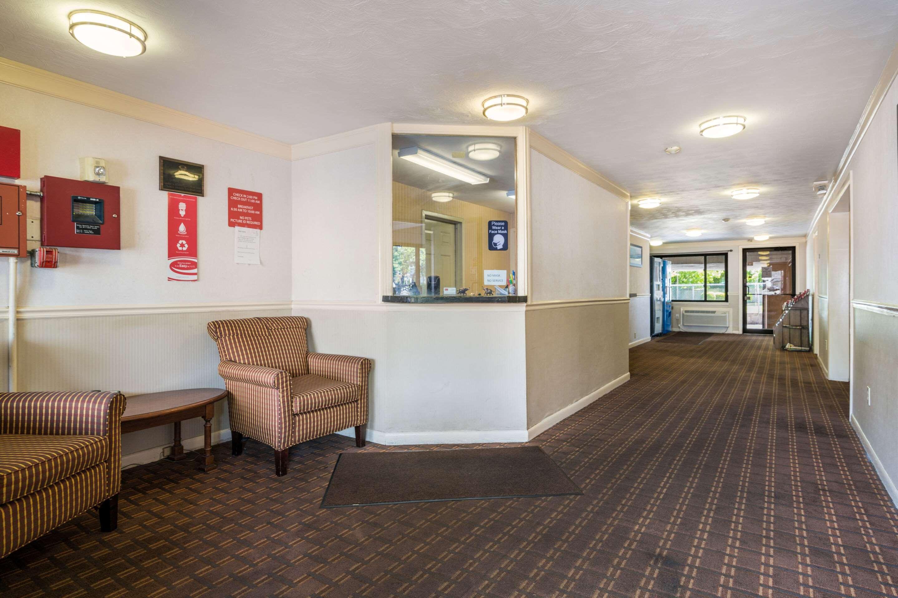 Econo Lodge Boston-Malden Εξωτερικό φωτογραφία