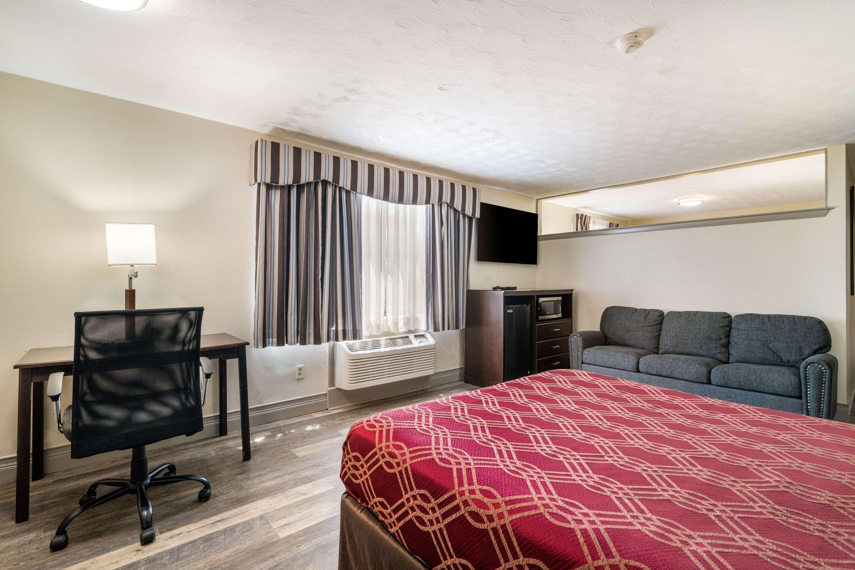 Econo Lodge Boston-Malden Εξωτερικό φωτογραφία